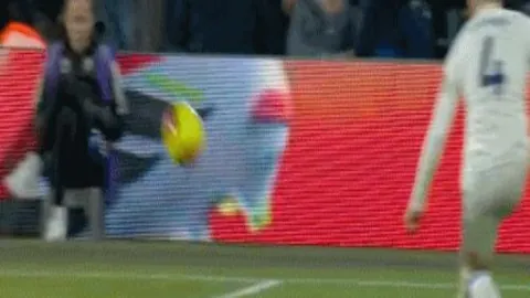 尤文官方：麥肯尼、基耶薩等球衣已從店鋪下架，疑似暗示離隊風波