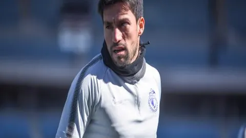 曼城砸2.25亿引援，皇马引援空窗！阿斯报：曼城豪掷金购新血，皇马伤病缠身无新援入队。